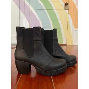 Sergio Tomani Women’s Black Leather Chelsea Platform Boots EU 38 US 7.5–8